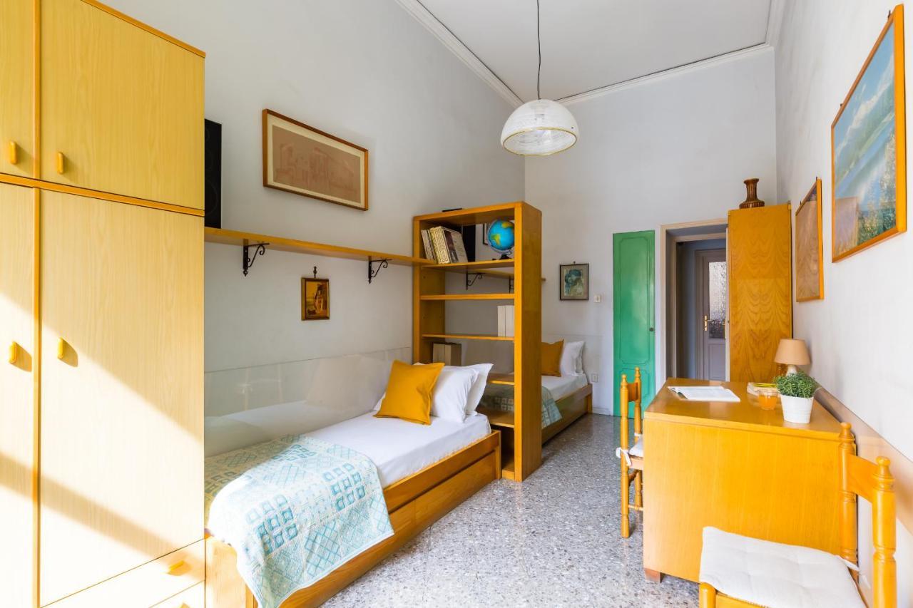 Rettifilo Family Apartment By Wonderful Italy เนเปิลส์ ภายนอก รูปภาพ