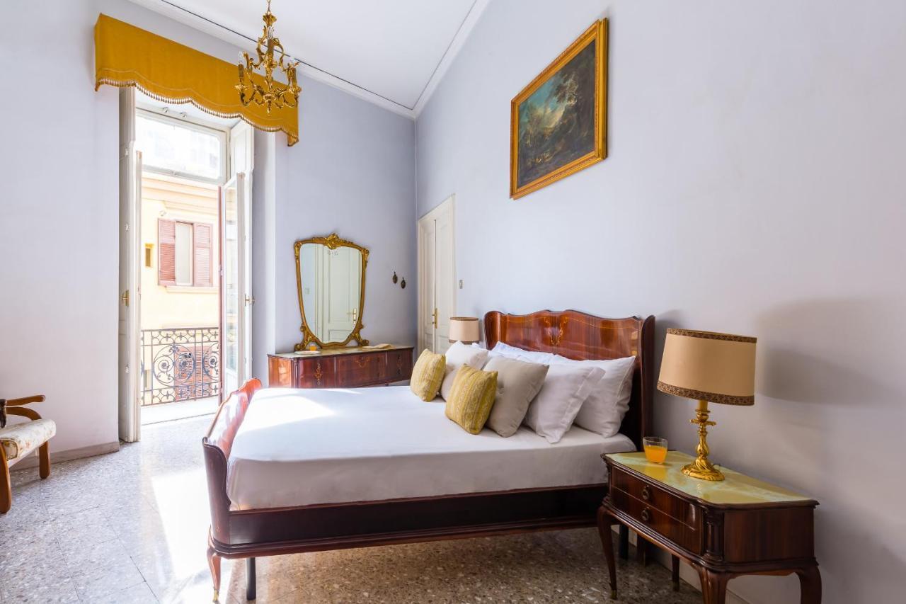 Rettifilo Family Apartment By Wonderful Italy เนเปิลส์ ภายนอก รูปภาพ